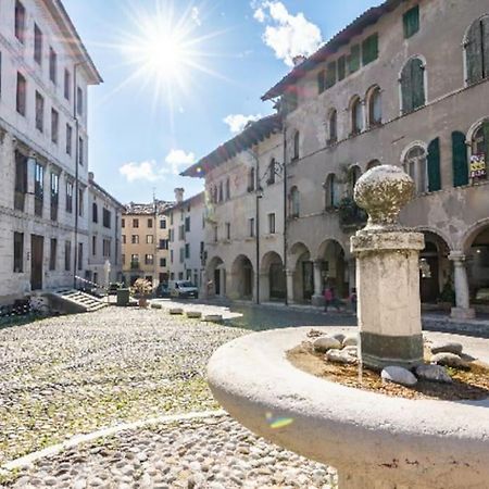 Loft Overlooking The Old Town . Feltre Exteriör bild