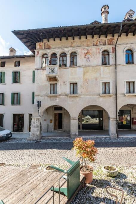 Loft Overlooking The Old Town . Feltre Exteriör bild