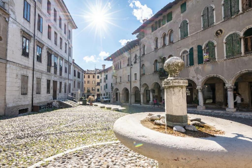Loft Overlooking The Old Town . Feltre Exteriör bild