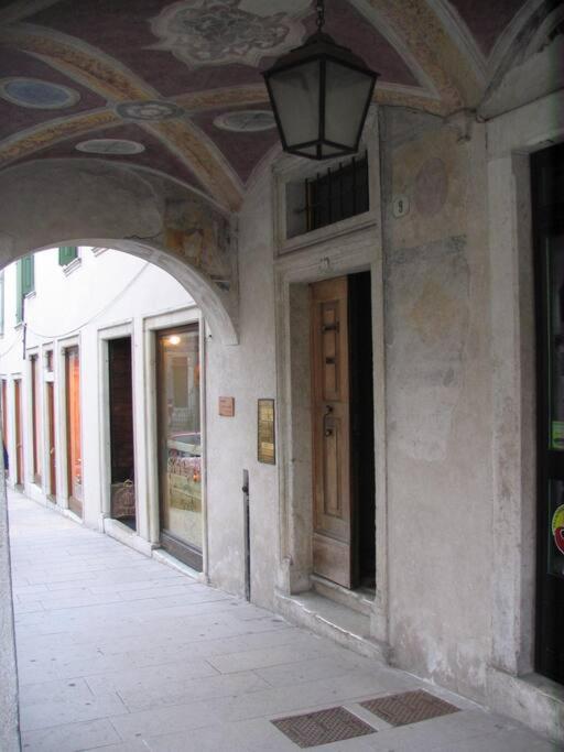 Loft Overlooking The Old Town . Feltre Exteriör bild