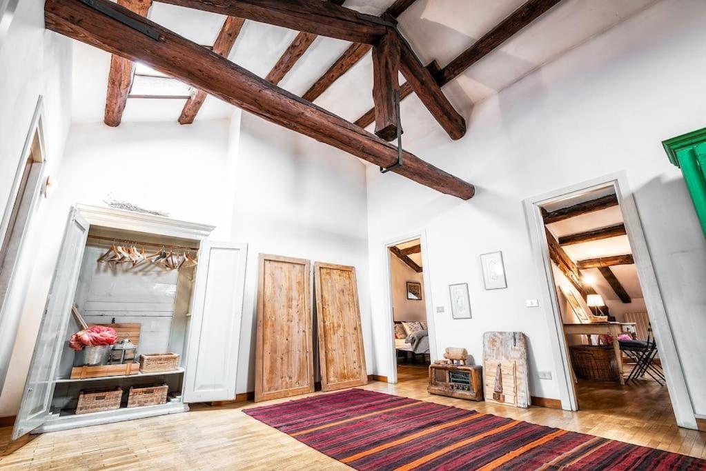Loft Overlooking The Old Town . Feltre Exteriör bild